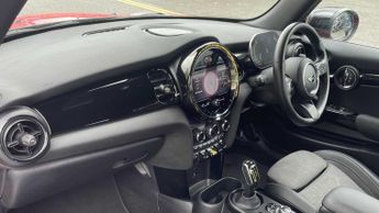 MINI Hatchback Cooper S Level 2