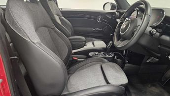 MINI Hatchback Cooper S Level 2