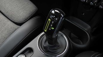 MINI Hatchback Cooper S Level 2