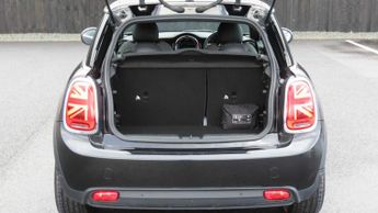 MINI Hatchback Cooper S Level 2