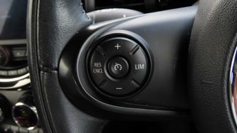 MINI Hatchback Cooper S Level 2