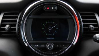 MINI Hatchback Cooper S Level 2