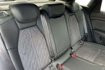 Audi Q4 S Line