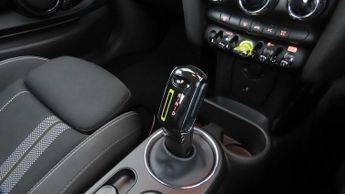 MINI Hatchback Cooper S Level 1