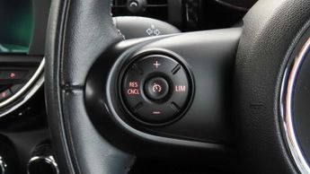 MINI Hatchback Cooper S Level 1