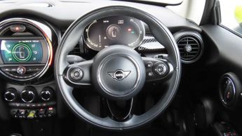 MINI Hatchback Cooper S Level 1