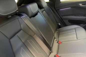 Audi Q4 Black Edition