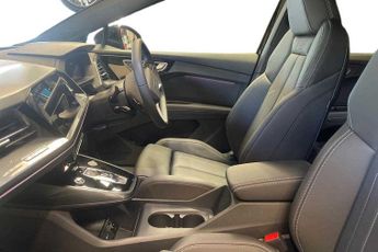 Audi Q4 Black Edition