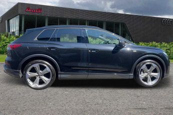 Audi Q4 Black Edition