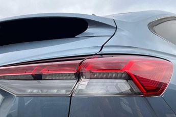 Audi Q4 Black Edition