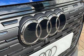 Audi Q4 Black Edition