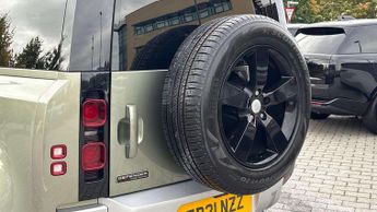 Land Rover Defender First Edition