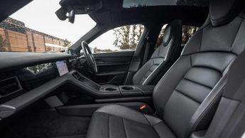 Porsche Taycan 