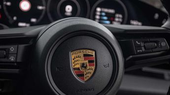 Porsche Taycan 