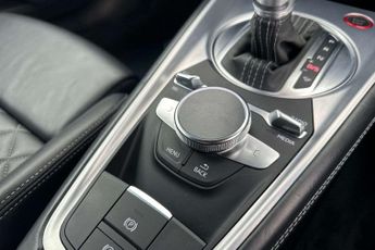 Audi TT TTS Black Edition