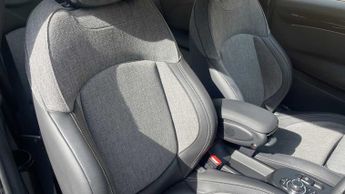 MINI Hatchback Cooper S Level 2