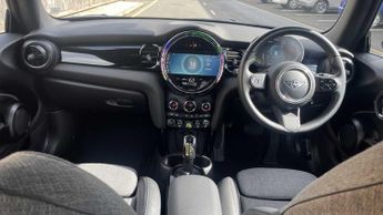 MINI Hatchback Cooper S Level 2