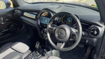 MINI Hatchback Cooper S Level 2