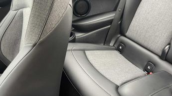 MINI Hatchback Cooper S Level 2