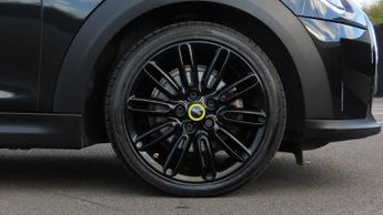 MINI Hatchback Cooper S Level 2