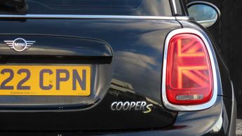 MINI Hatchback Cooper S Level 2
