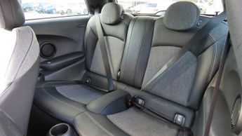 MINI Hatchback Cooper S Level 2
