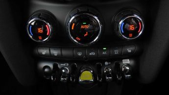 MINI Hatchback Cooper S Level 2