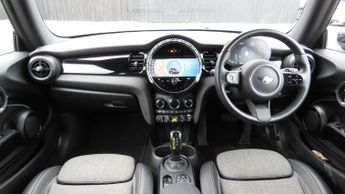 MINI Hatchback Cooper S Level 2