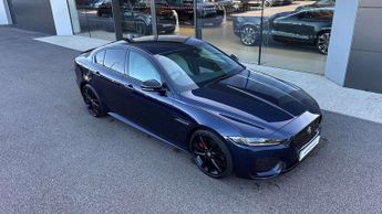 Jaguar XE R-Dynamic SE Black