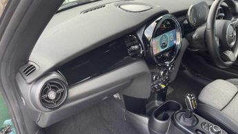 MINI Hatchback Cooper S Level 2