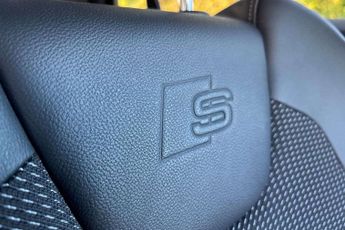 Audi Q2 Black Edition