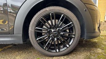 MINI Convertible Cooper S Exclusive