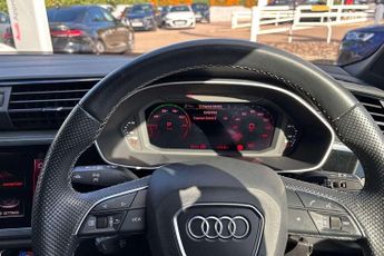 Audi Q3 S Line