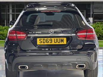 Mercedes-Benz GLA AMG Line