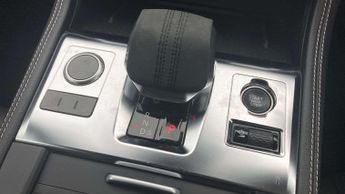 Jaguar F-PACE R-Dynamic HSE Black