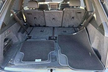 Audi Q7 S Line