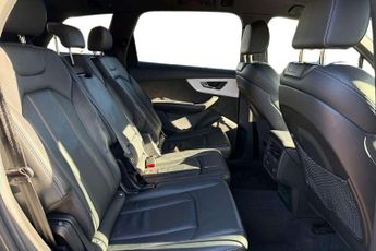 Audi Q7 S Line