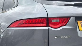 Jaguar F-PACE Chequered Flag