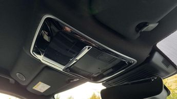 Land Rover Range Rover Velar R-Dynamic SE
