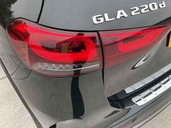 Mercedes-Benz GLA AMG Line