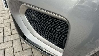 Jaguar F-PACE R-Dynamic HSE