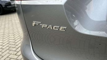Jaguar F-PACE R-Dynamic HSE