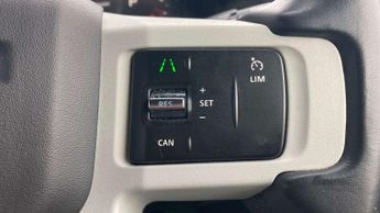 Land Rover Defender X-Dynamic SE