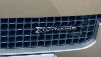 Land Rover Defender X-Dynamic SE