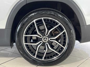 Mercedes-Benz EQB AMG Line