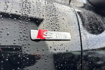 Audi Q4 S Line