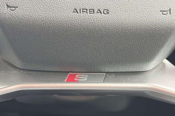 Audi Q4 S Line