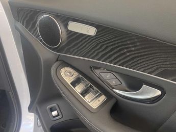 Mercedes-Benz GLC AMG Line