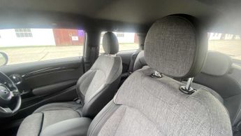 MINI Hatchback Cooper S Level 2