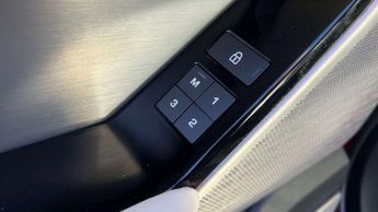 Land Rover Range Rover Velar R-Dynamic HSE